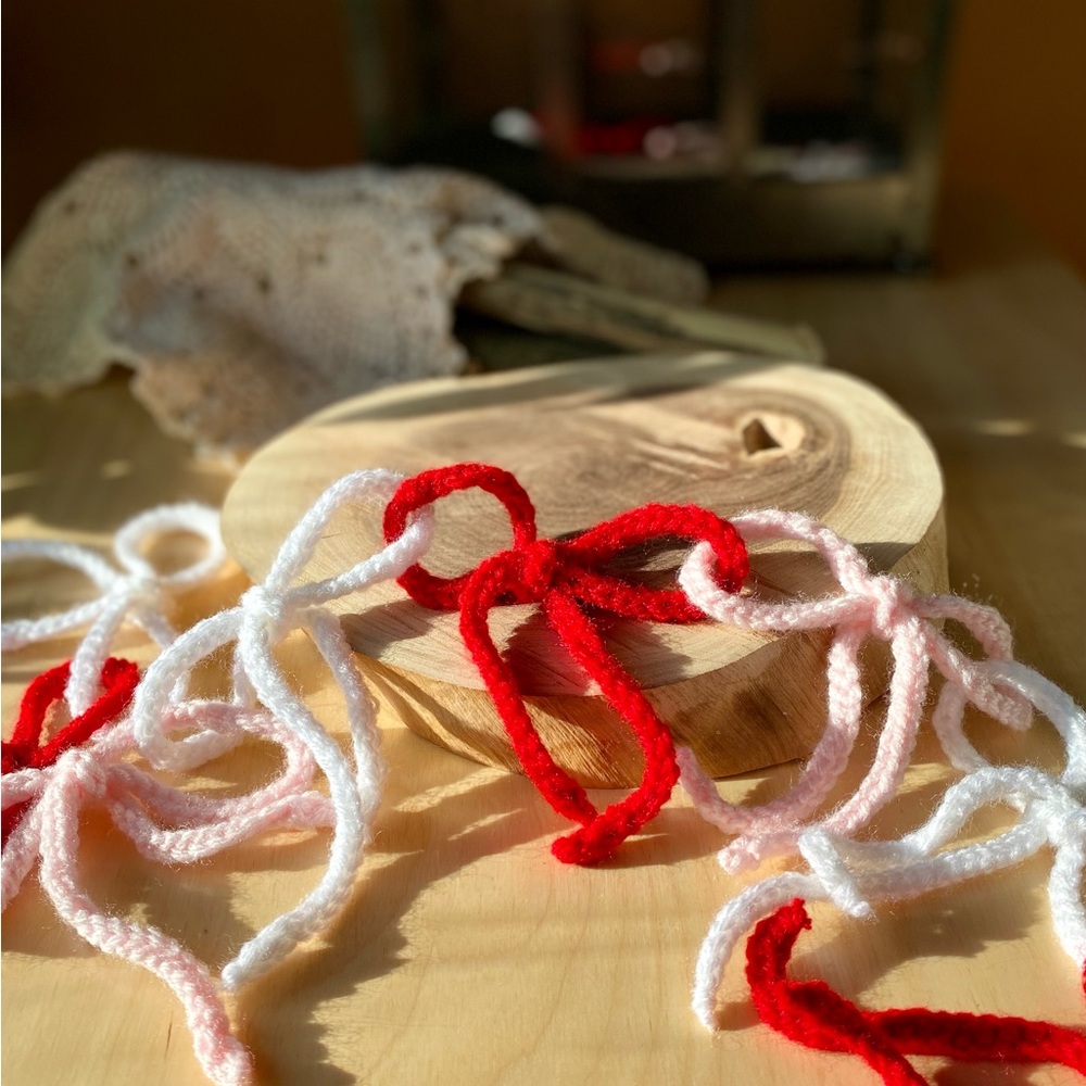 Crochet Garland Valentine day Decor Pink Red White Ribbon Bow Banner Handmade